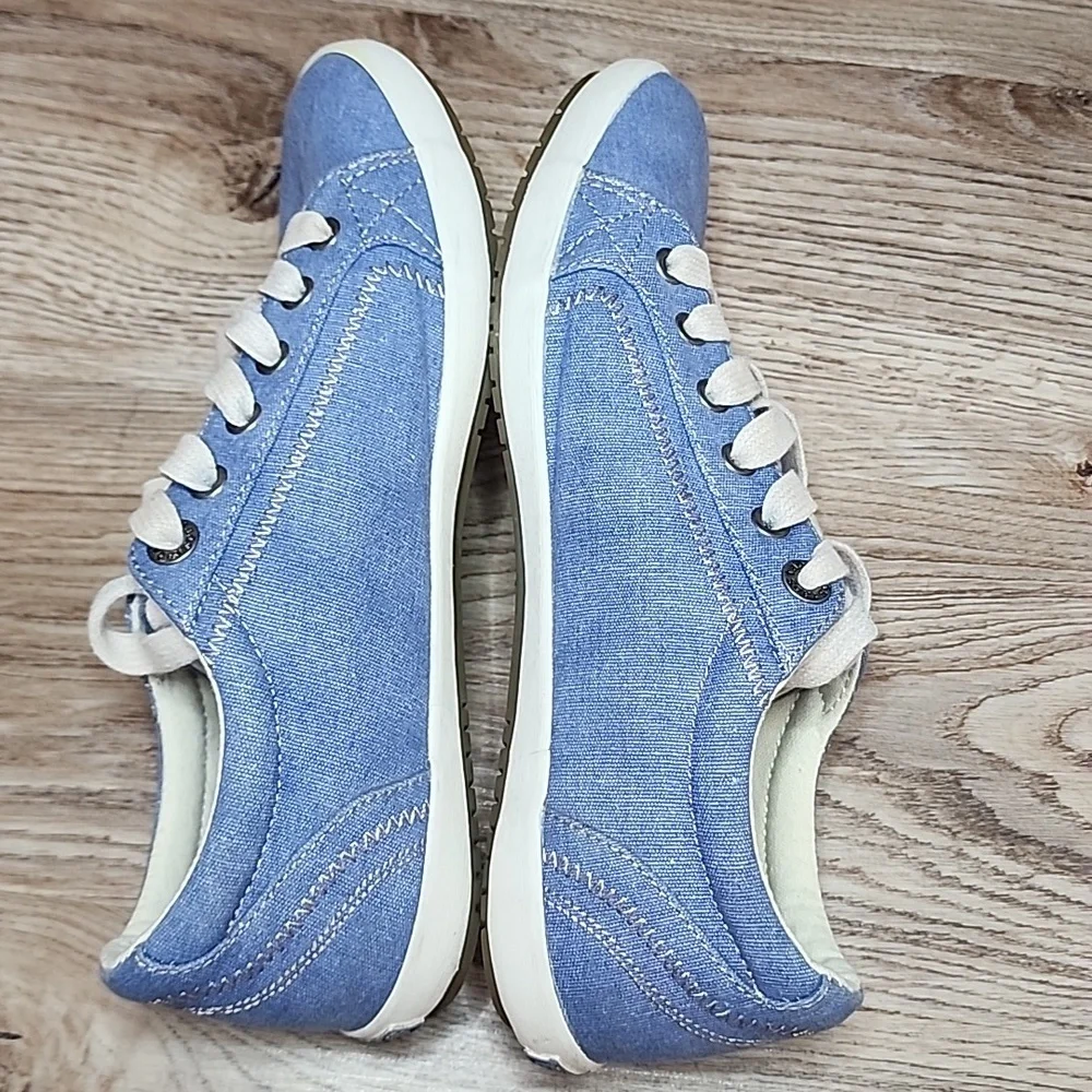 Taos Womens Star Sneakers Light Blue White Trim Size 8 1/2 Tennis Shoes - Picture 5 of 11